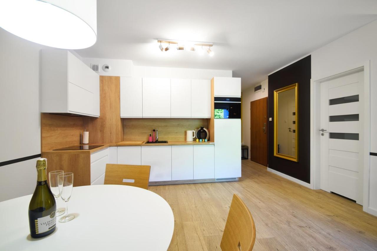 Apartamenty Portowe By Nadmorskie Tarasy C311 Kolobrzeg Ngoại thất bức ảnh